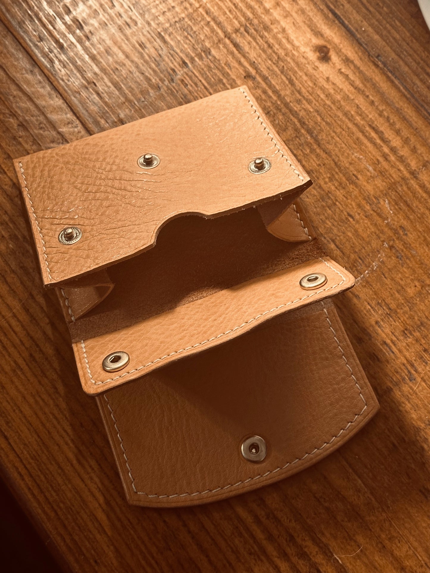 Pia compact wallet