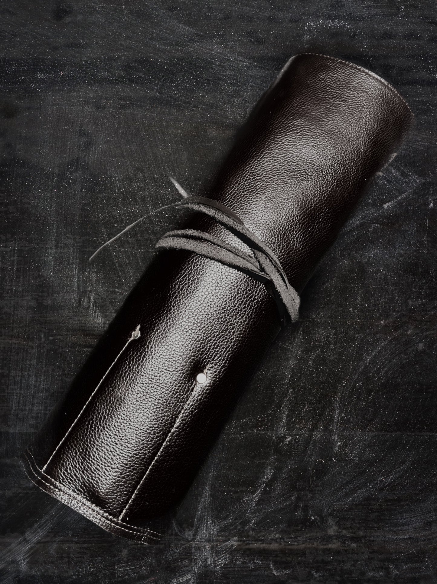 Minimalist Knife Roll