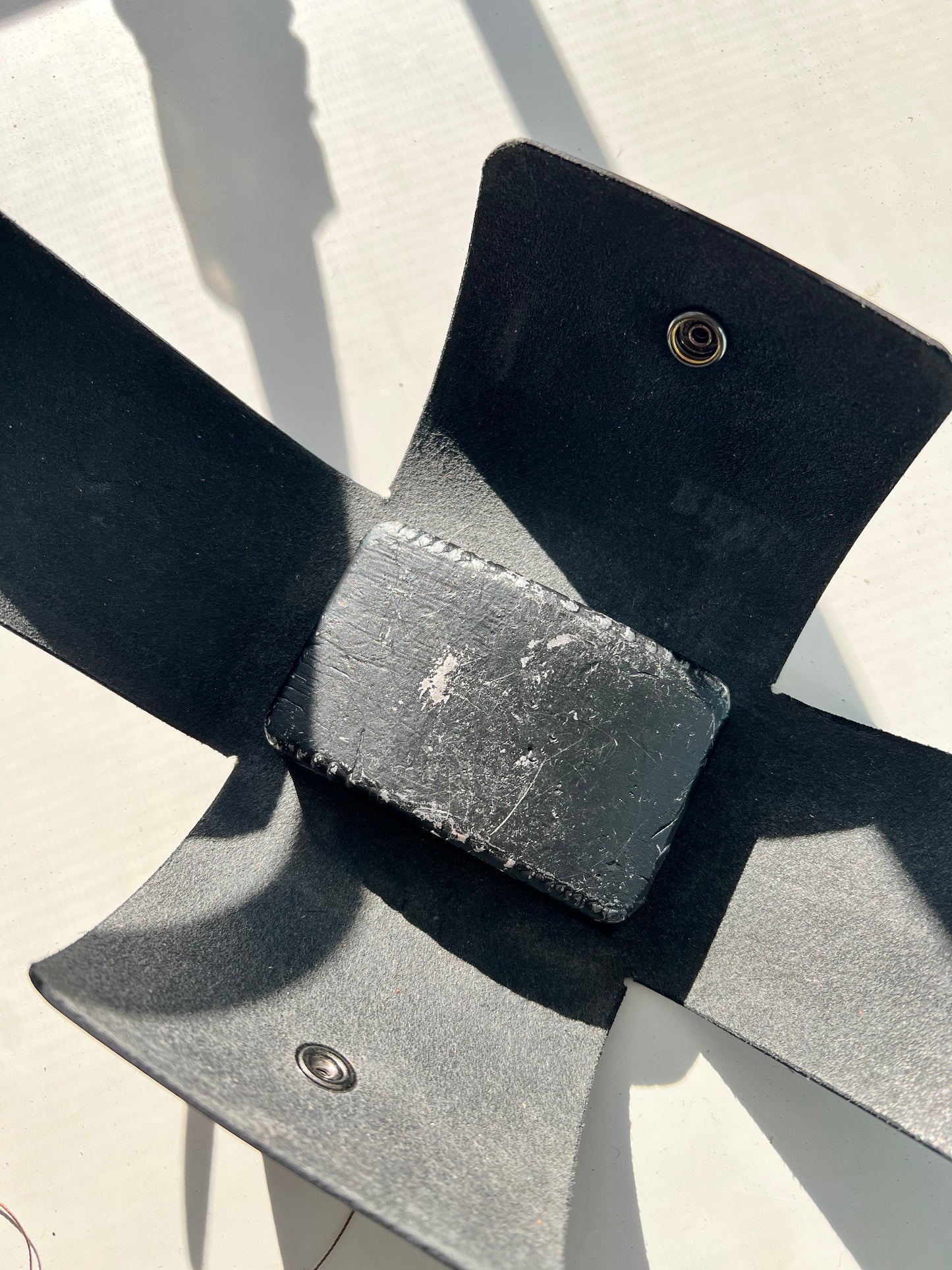 Counterweight pouch