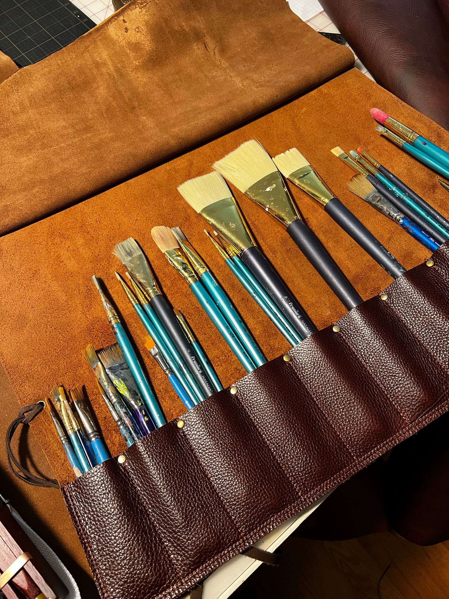 Minimalist Knife Roll